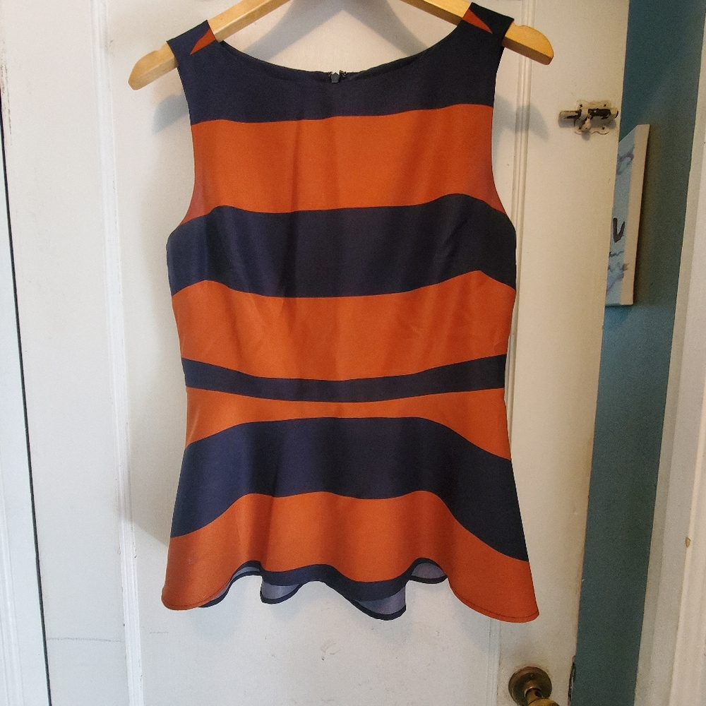 Super Cute Banana Repuplic Top. Great Colors! Size 6